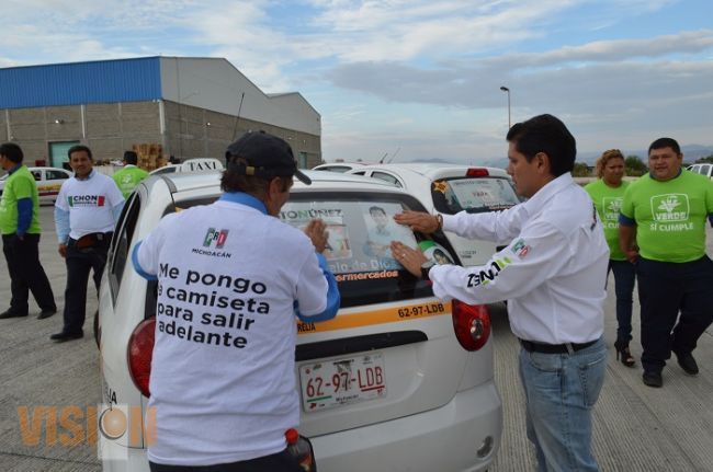Respaldan operadores del transporte público de Morelia a Ernesto Núñez