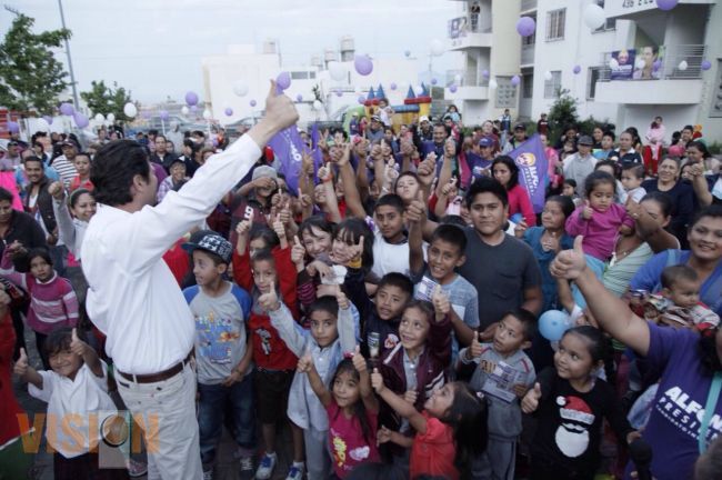 Alfonso Martínez se compromete a generar apoyo para los niños morelianos