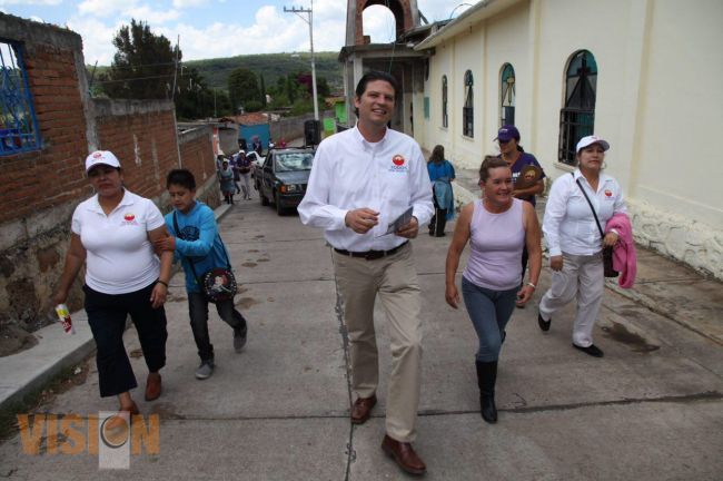 Alfonso Martínez,candidato independiente recorre comunidades y colonias