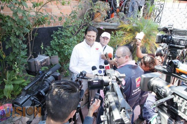Alfonso Martínez se compromete a ser vínculo entre el Gobierno municipal y el sector hotelero