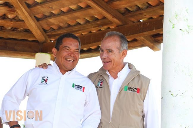 Salvador López Orduña pide voto para Jaime Darío