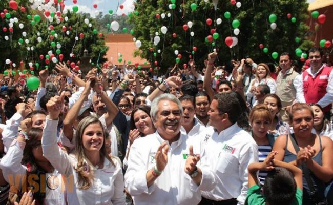 Los jóvenes vamos a cumplirle a los michoacanos: Daniela de los Santos