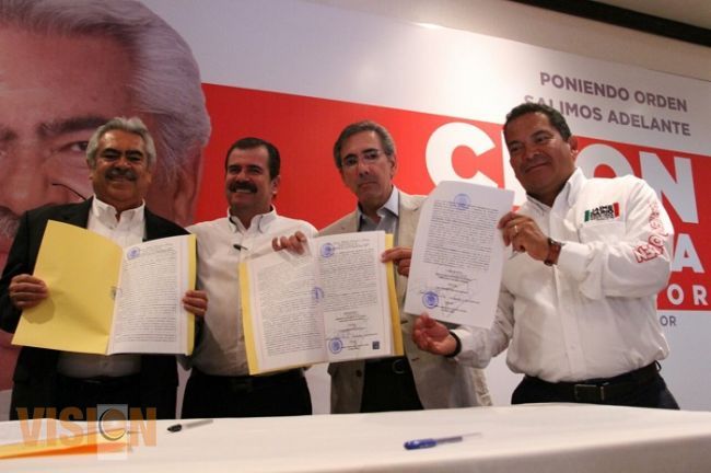 Firma Jaime Darío carta compromiso con la CANADEVI de Michoacán‏