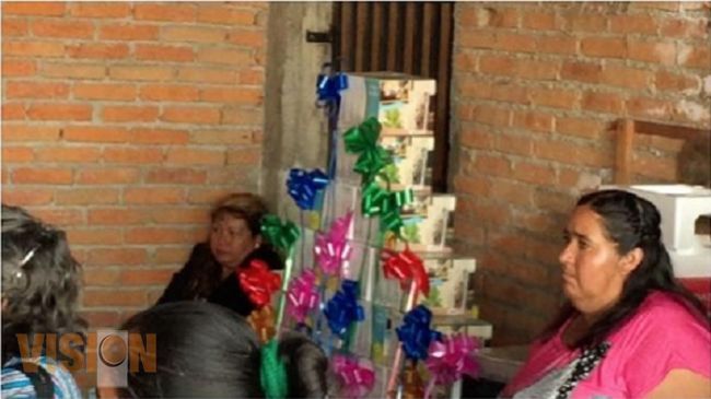 La candidata Yarabí entregó dadivas en evento de día de la madre 