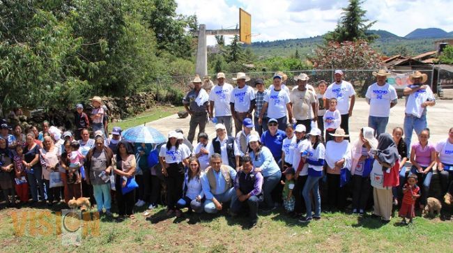 Refrenda Nacho Alvarado su apoyo al agro en zonas rurales 