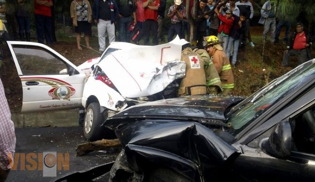 Seis lesionados en  un choque de frente