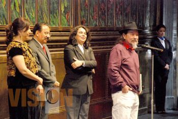 Entrega el Secretario de CONACULTA el premio José Rubén Romero en el Palacio de Bellas Artes