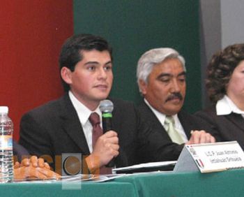 El jueves se restituye a Juan Antonio Ixtláhuac Orihuela como Presidente Municipal de Zitácuaro. 