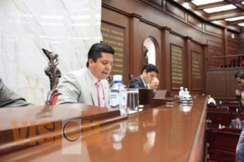 Exhorta Antonio García a legisladores federales a coordinarse en el caso de los ex funcionarios pre