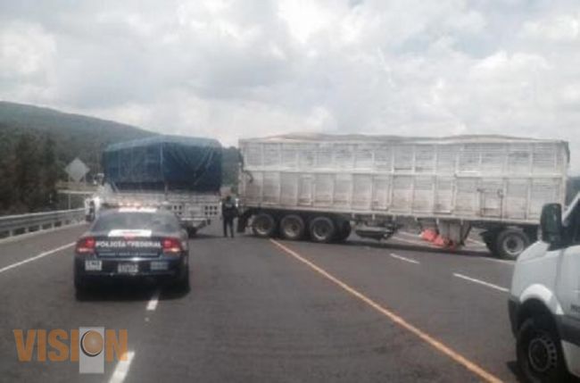 Levantan bloqueos en Tierra Caliente, Michoacán