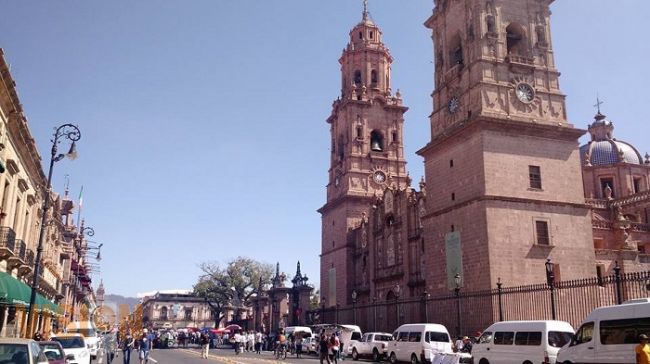 Liberan a normalistas acusados de robo en Morelia