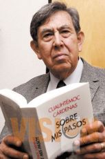 UM sede de la presentación del libro 