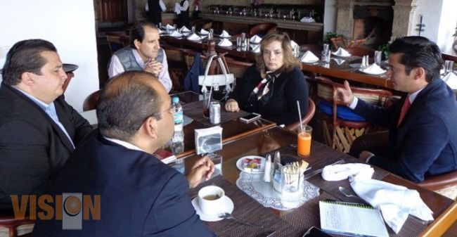 Comisión Federal y la Estatal de Atención a Víctimas se reúnen para sumar esfuerzos 