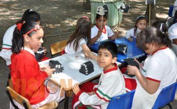 Niños morelianos aprenden a elaborar toritos sonaja