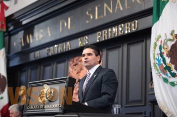 Reducir costo de pasaje de autobús a estudiantes: Silvano Aureoles