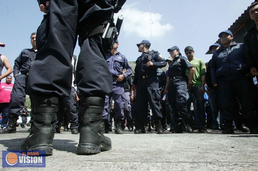 Aprueban evaluaciones de control y confianza para policías michoacanos