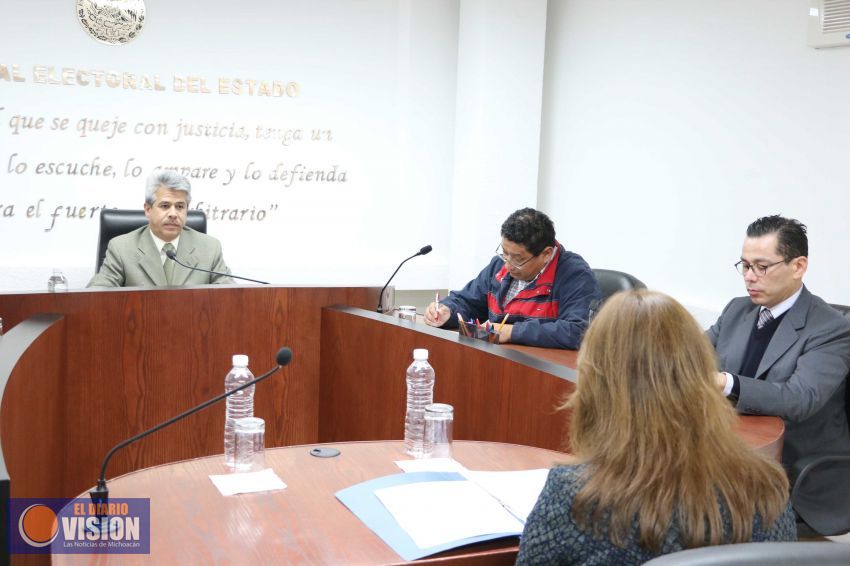 60 ciudadanos presentan juicios contra el PAN