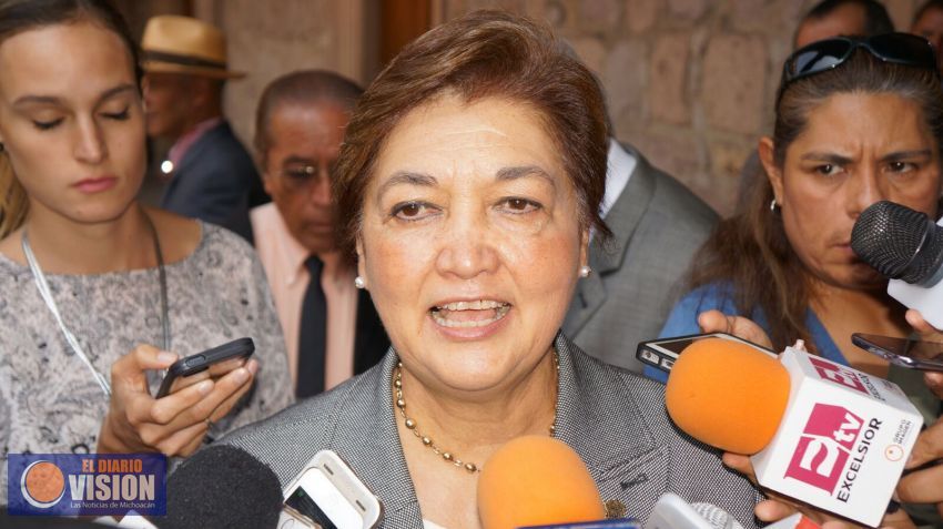 Ante rumor, SEE informa que si tiene los cheques para profesores docentes 