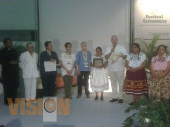 Homenaje en Veracruz a Cocineras Tradicionales Michoacanas