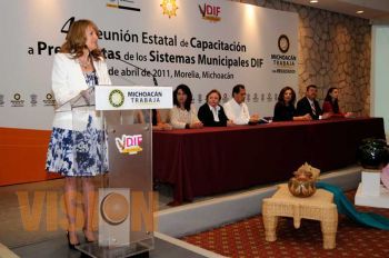 Realiza DIF Michoacán 4ª Reunión Estatal de Presidentas de los Sistemas DIF municipales