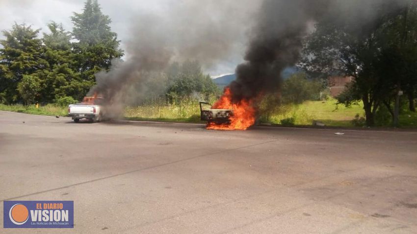 Rebelión Purhepecha, sigue la quema de camiones por parte de normalistas