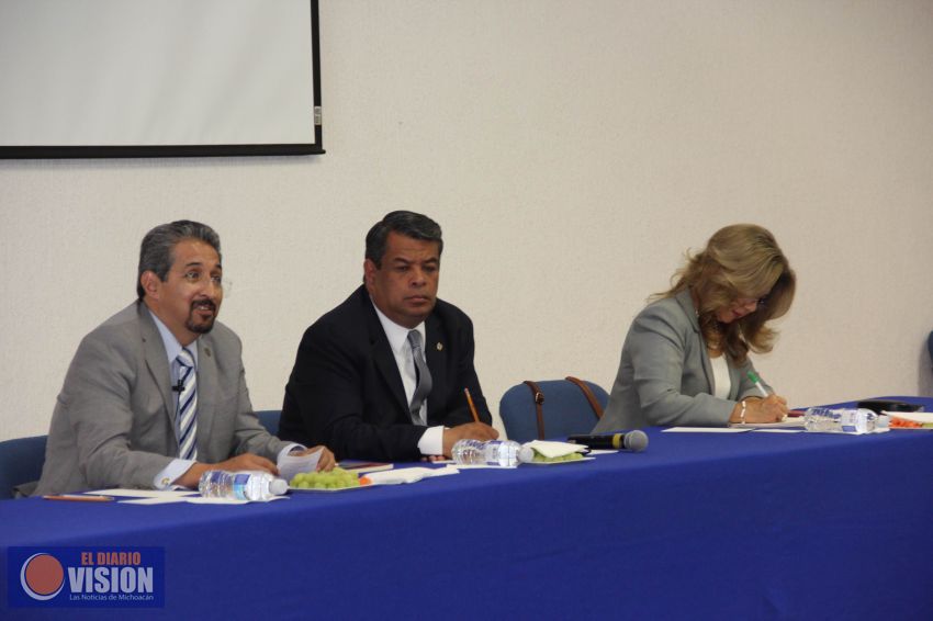 Respalda Consejo Universitario la figura del rector Medardo Serna