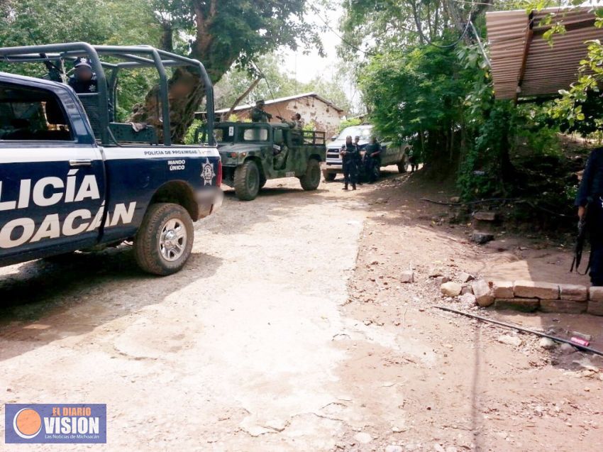 Fallecen en choque tres policías Michoacán 