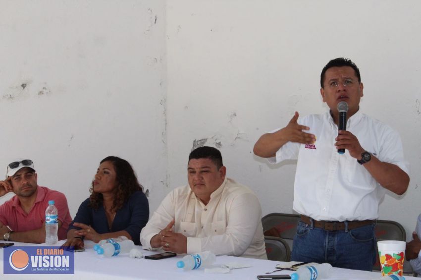  Trabajamos para afianzar las estructuras del PRD en cada rincón de Michoacán: Torres Piña 