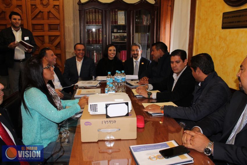 Informa rector de UMSNH al Legislativo sobre avances en el Programa de Actualización Universitaria