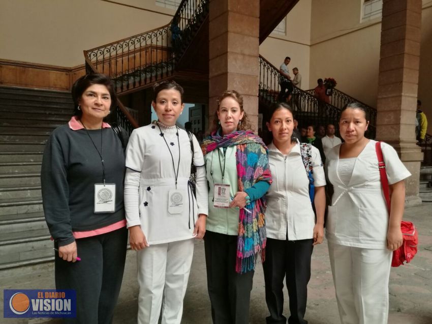 Enfermeras piden al Congreso la continuidad del programa de profesionalización