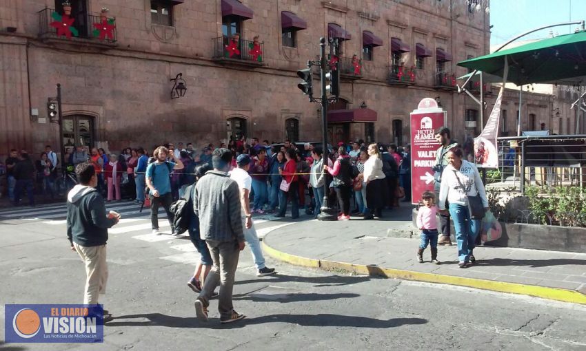 SUEUM se manifiesta en avenida Madero