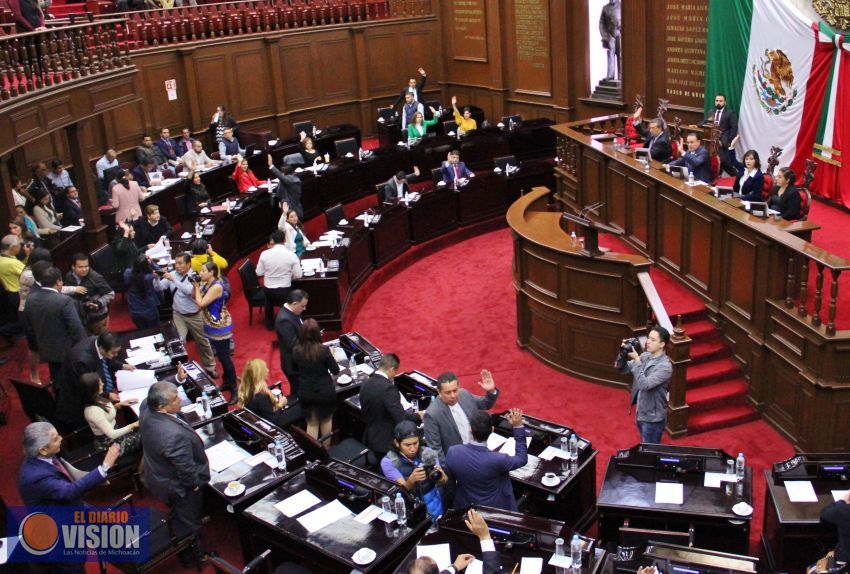 2017, Año del Centenario de la Constitución y de la Universidad Michoacana, declaran diputados