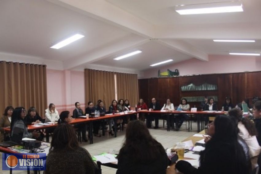 Realizan curso-taller del Programa de Filosofía para Niños en Educación Básica