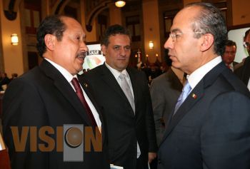 Pico de gallo, la columna de la política michoacana