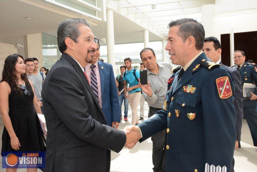 Coadyuvar al fortalecimiento de las instituciones, fundamental para la UMSNH: Medardo Serna