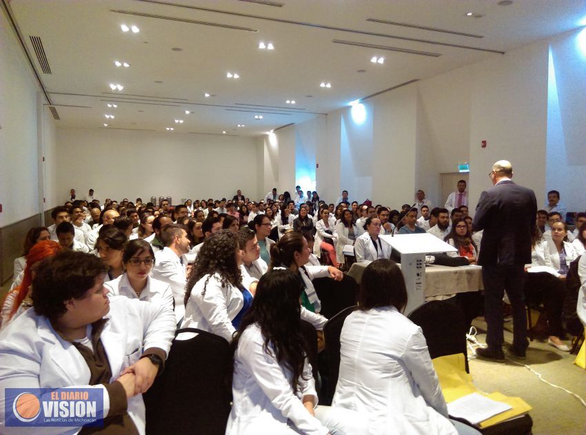 231 médicos pasantes presentarán su servicio social en IMSS Prospera