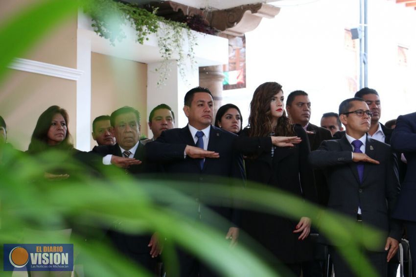 Conmemoraron en Uruapan el 196 aniversario de la Consumación de la Independencia de México