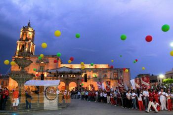 Fiesta Michoacana en la ciudad de San Miguel de Allende, Guanajuato