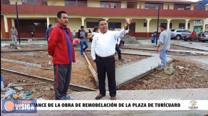 Realiza Miguel Prado recorrido de obras en la comunidad de Turícuaro