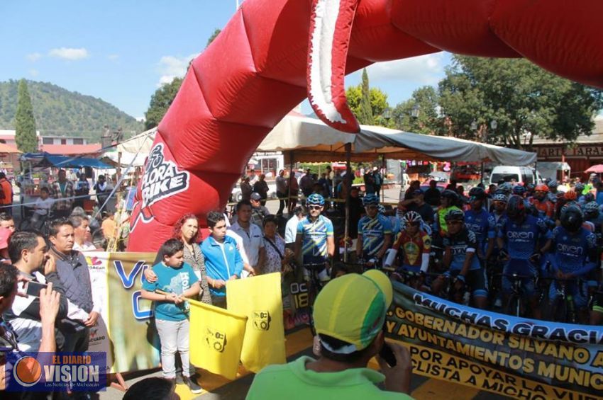Realizan en Paracho la ruta ciclista 