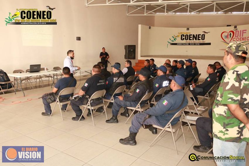 Capacitan el Ayuntamiento de Coeneo a sus policías 