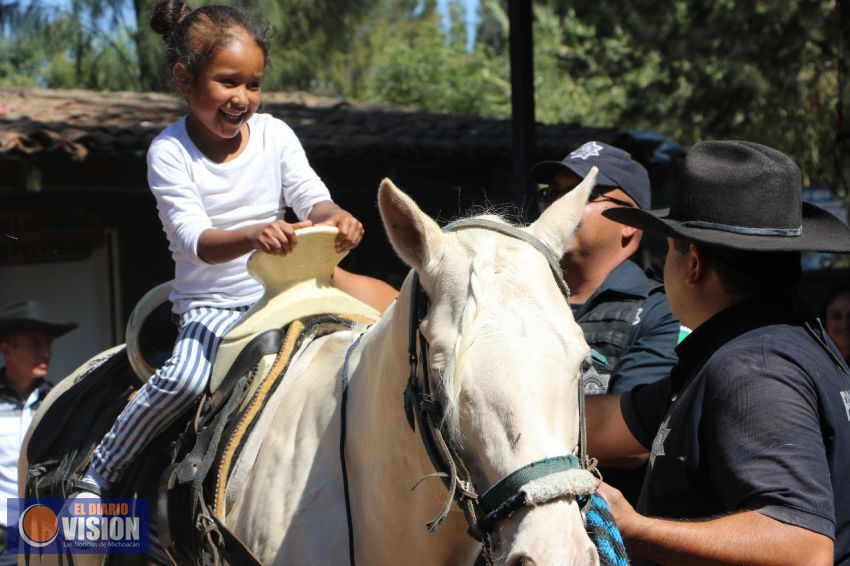 Realiza SSP acciones de proximidad social a través de la Unidad Montada y Canina