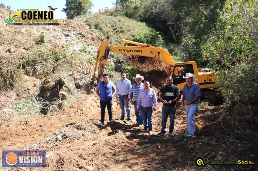 Edil de Coeneo inicia rehabilitación del puente en acceso principal a Zipiajo