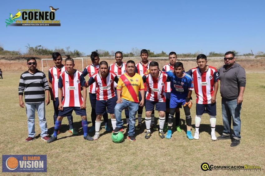 Visitan a Coeneo ex jugadores profesionales de fútbol e inauguran liga municipal 