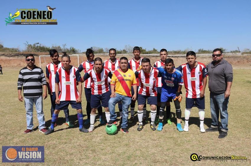 Visitan a Coeneo ex jugadores profesionales de fútbol e inauguran liga municipal 