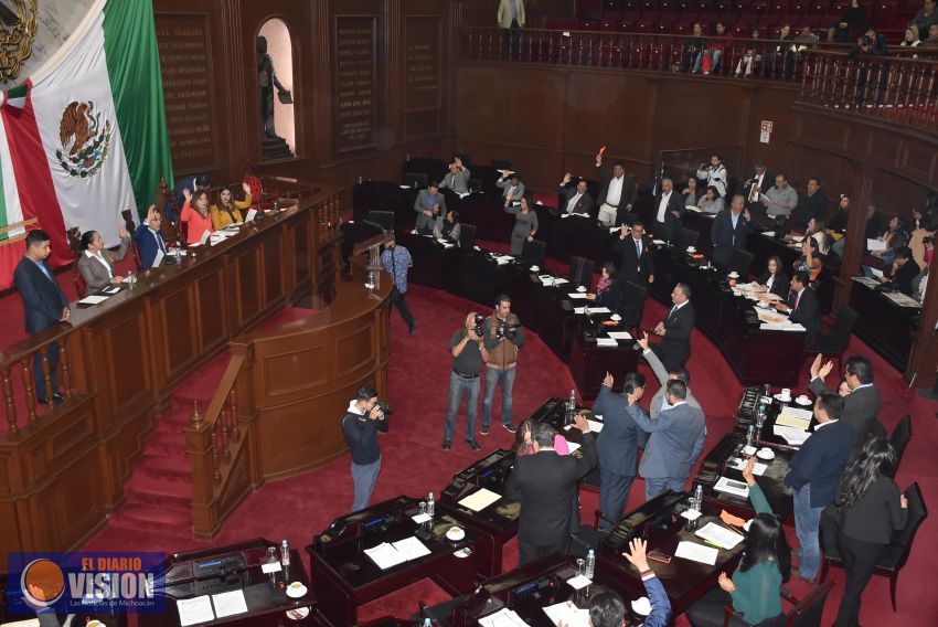 Busca Congreso conciliar problemática laboral en el Ayuntamiento de Aquila