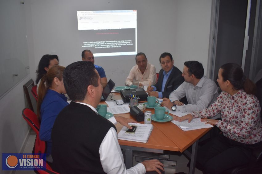 32 ciudadanos se inscriben como aspirantes al Sistema Estatal Anticorrupción