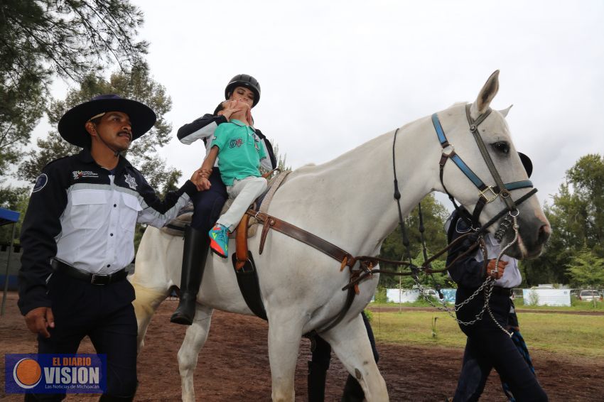 Equinoterapia de SSP, única en Michoacán