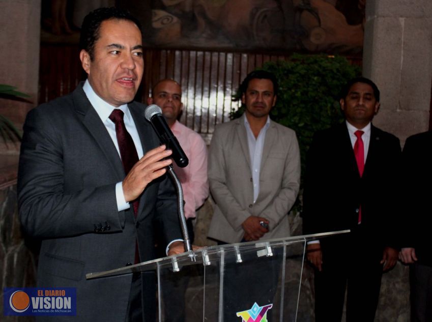 Llama Carlos Herrera a la reflexión, a la paz y a privilegiar el diálogo