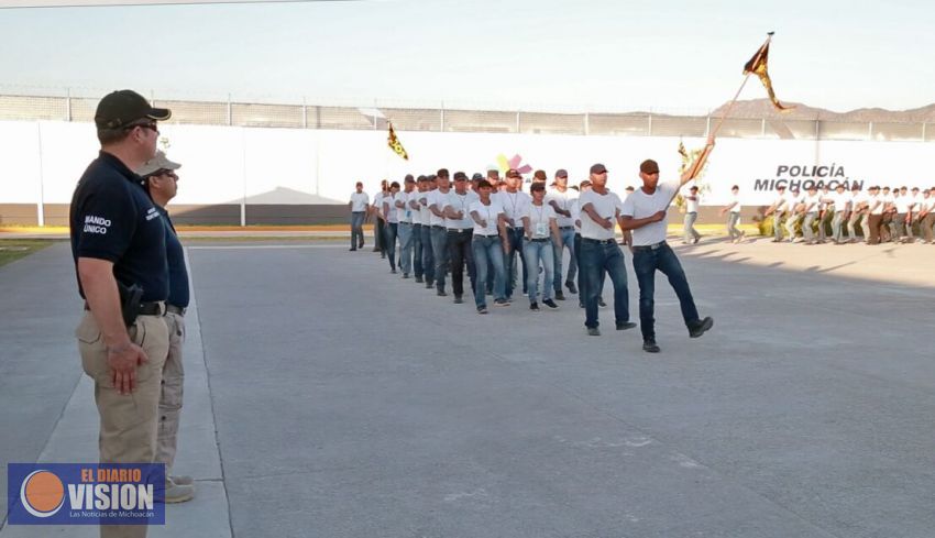 Prepara IEESSPP participación en desfile del 5 de febrero en Zitácuaro